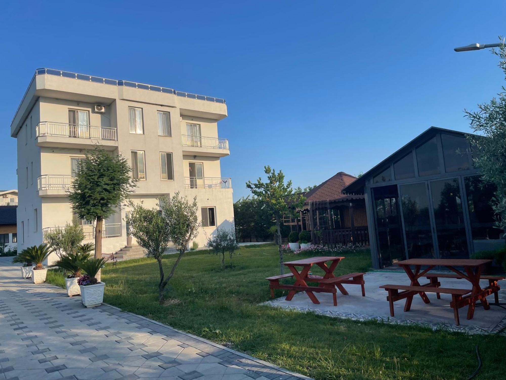 Kunevain Guest House Лежа Екстер'єр фото