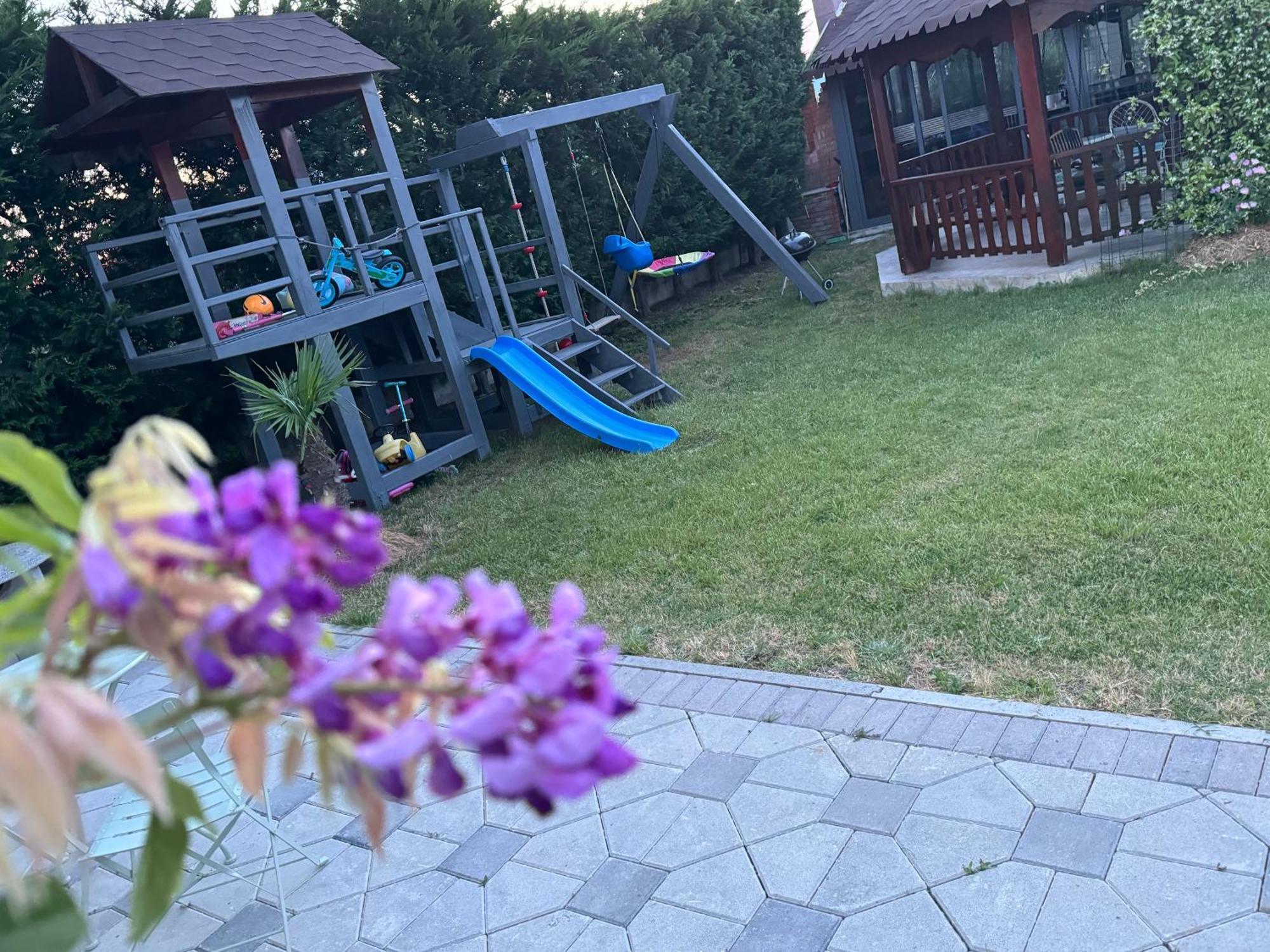 Kunevain Guest House Лежа Екстер'єр фото