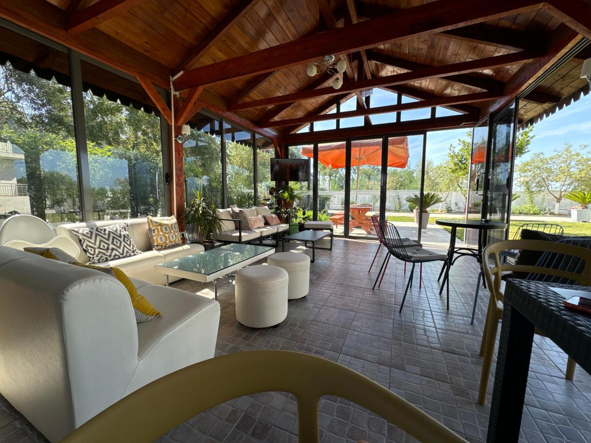 Kunevain Guest House Лежа Екстер'єр фото
