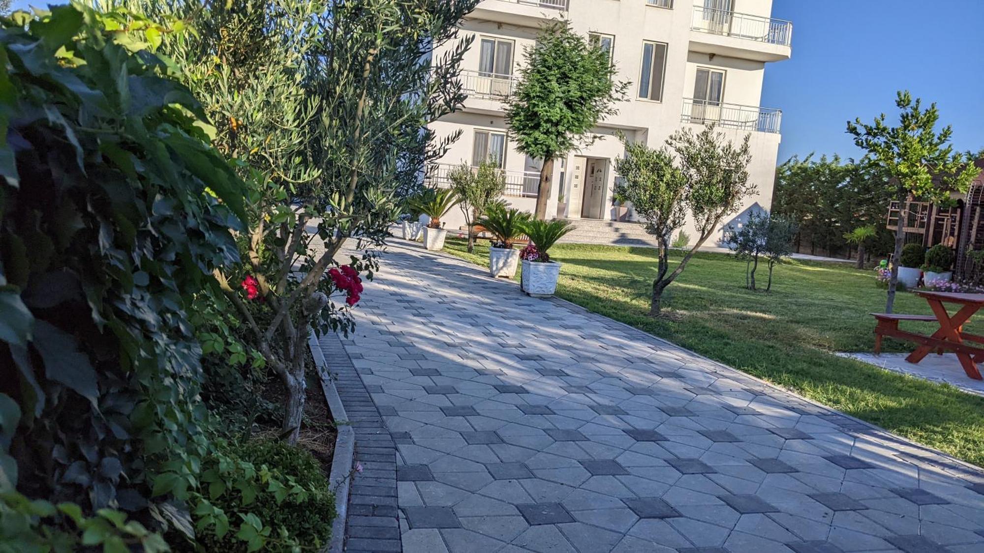 Kunevain Guest House Лежа Екстер'єр фото